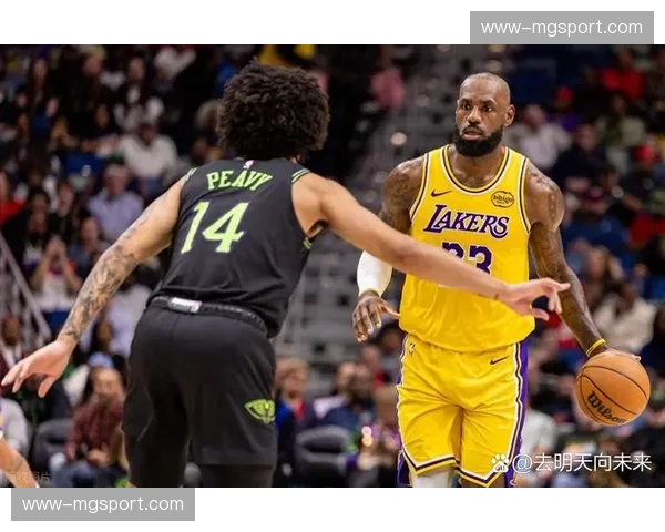 詹姆斯助攻失误比控制出色 湖人进攻组织仍依赖其经验